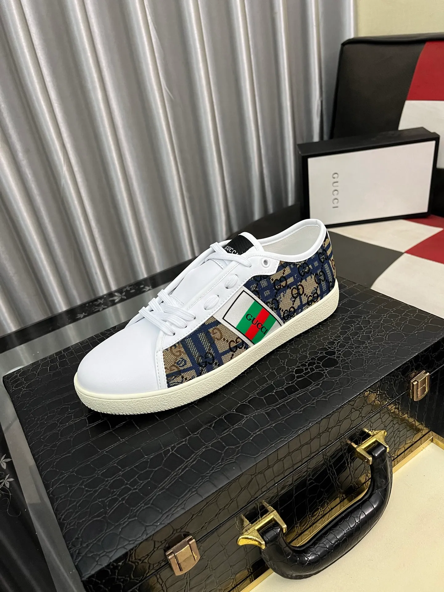 Men's Men's Shoes💰400⌚️⌚️" GUCCI" New official website • Same style, latest • hot style casual shoes, top brand [seduce] luxury ~ purchasing agency, top ~ quality. Products sold at the counter [strong] Original embossed calfskin fabric ➕ Comfortable sheepskin lining, code number: 38-443️⃣colors available